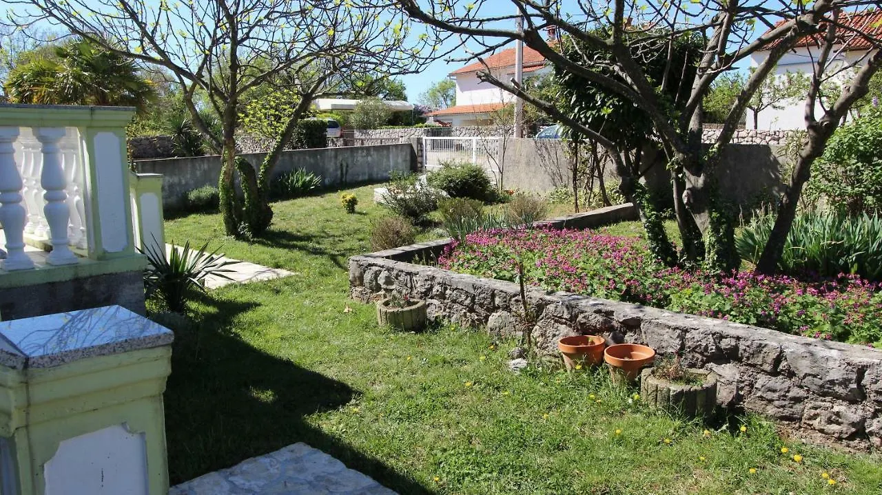Holiday House Matko Gabonjin